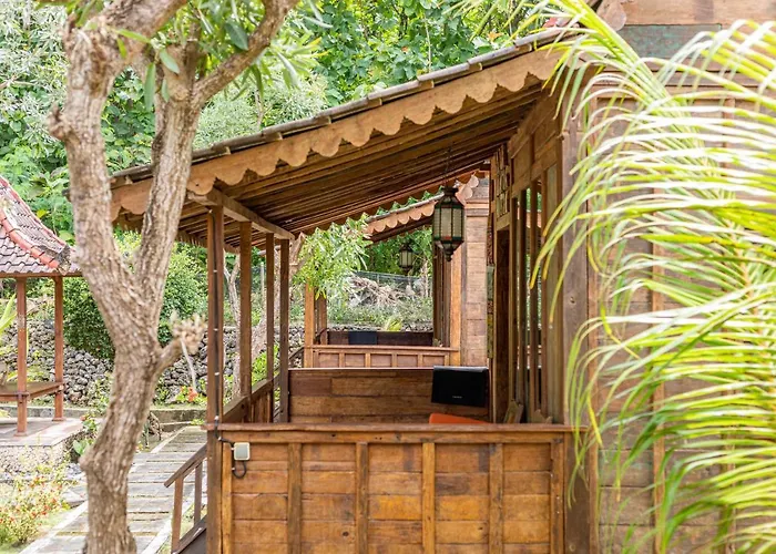 Jukung Hotel 3*