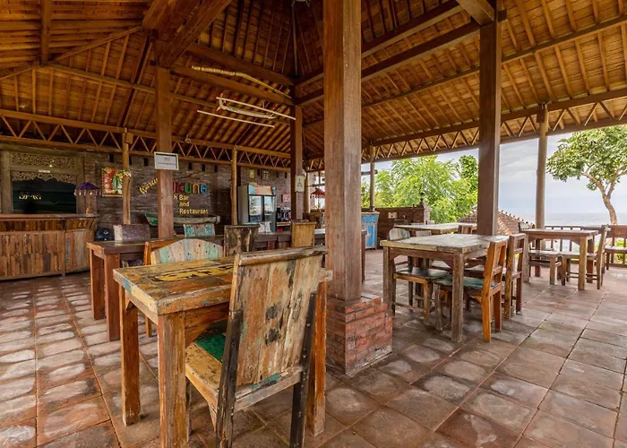 Jukung Hotel 3*