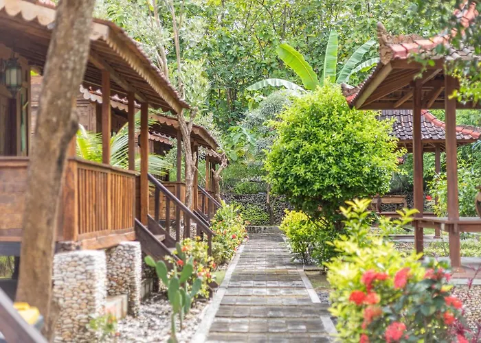 Hotel Jukung Batununggul