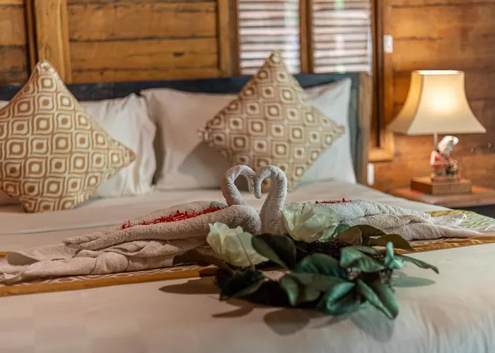 Hotel Jukung Batununggul