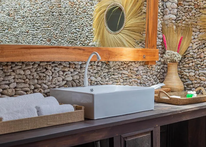 Jukung Hotel 3*