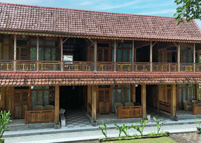 Jukung Hotel 3*
